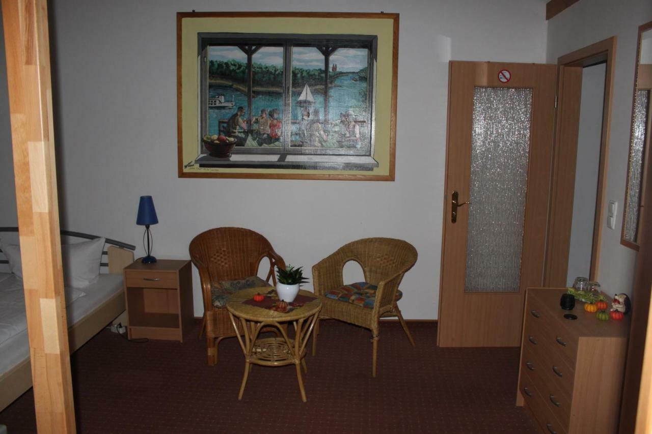 Pension Luisenhof Tangermünde Exterior foto